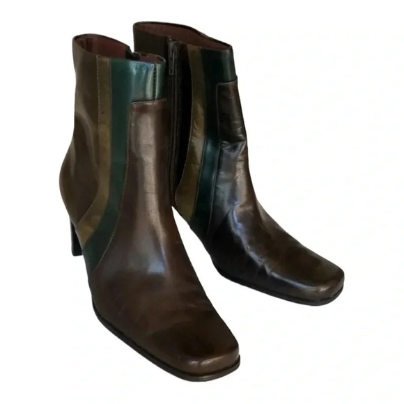 Liz Claiborne Flex Trinity Leather Ankle Boots Reddish Brown Size 8.5 - Picture 2 of 9